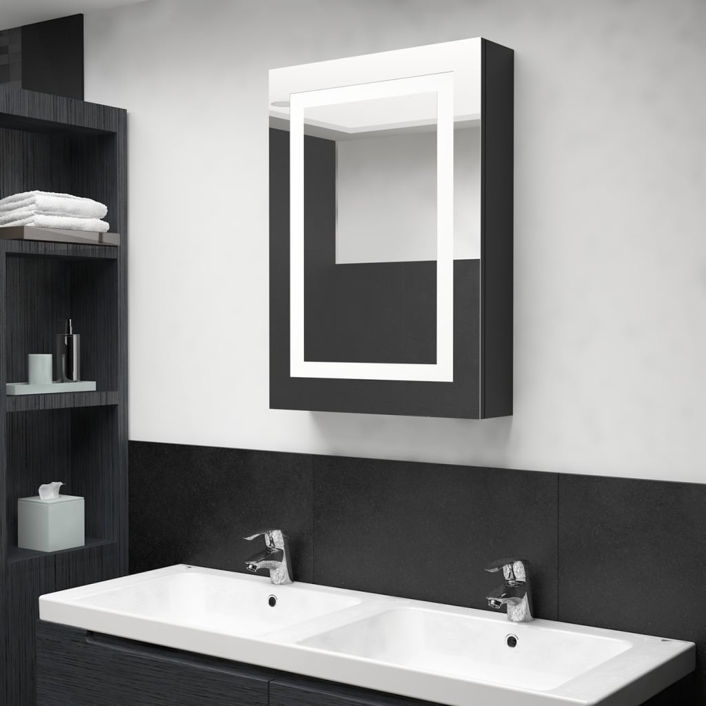 Badkamerkast met spiegel LED 50x13x70 cm glanzend zwart is nu te koop bij PeponiXL, paradijselijk wonen!