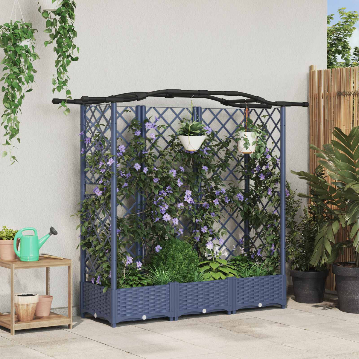Verhoogd Bed met Trellis en Dak Grijs 163 x 40 x 126 cm PP is nu te koop bij PeponiXL, paradijselijk wonen!