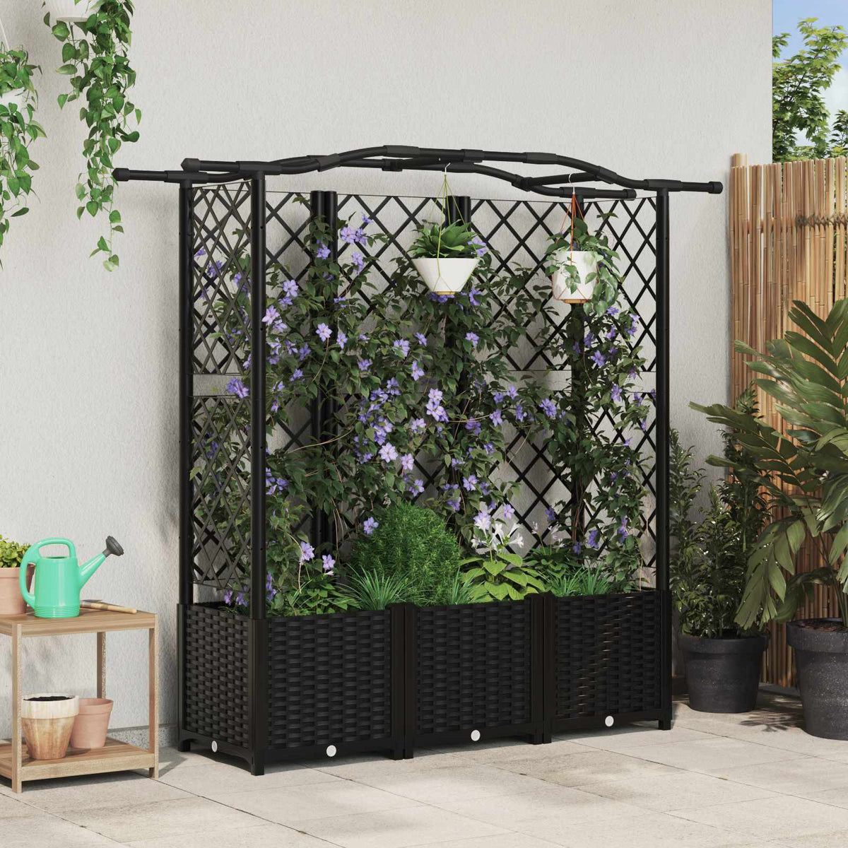Verhoogd Bed met Trellis en Dak Zwart 163 x 40 x 141 cm PP is nu te koop bij PeponiXL, paradijselijk wonen!
