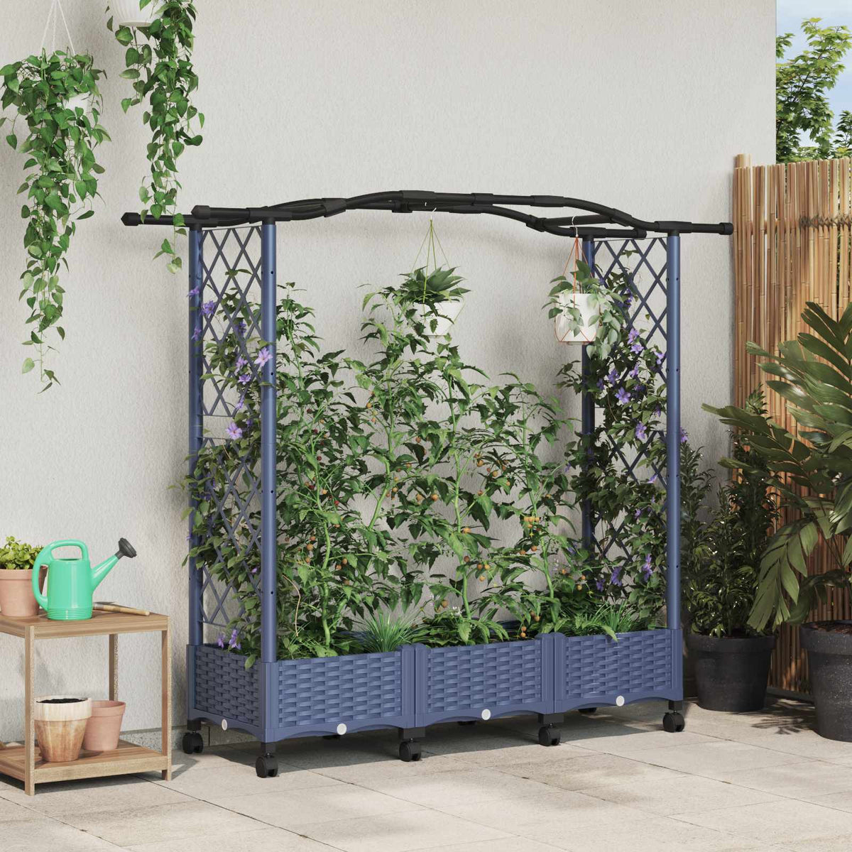 Verhoogd Bed met Trellis en Dak Grijs 169 x 40 x 129 cm PP is nu te koop bij PeponiXL, paradijselijk wonen!