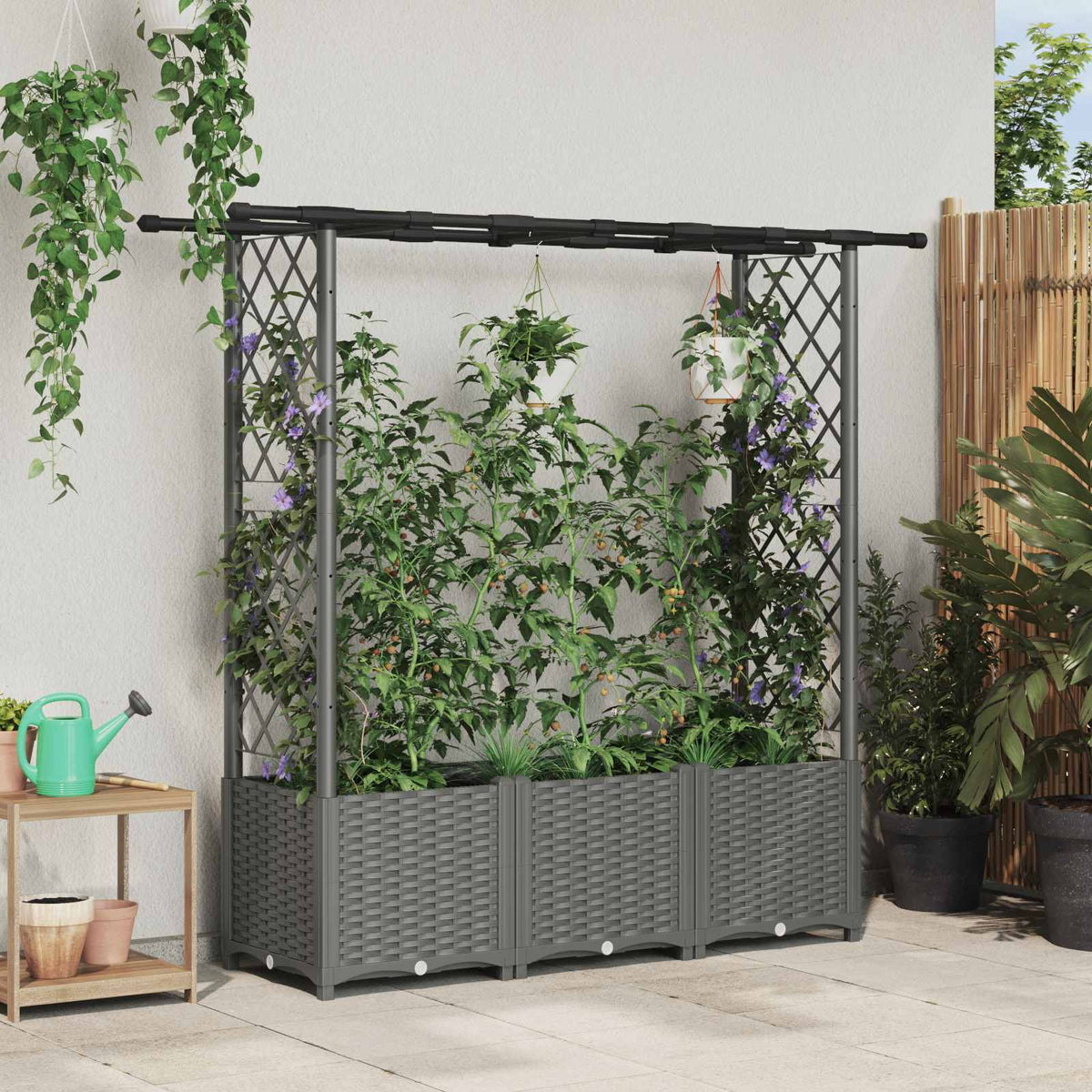 Verhoogd Bed met Trellis en Dak Lichtgrijs 162,5 x 40 x 136 cm is nu te koop bij PeponiXL, paradijselijk wonen!