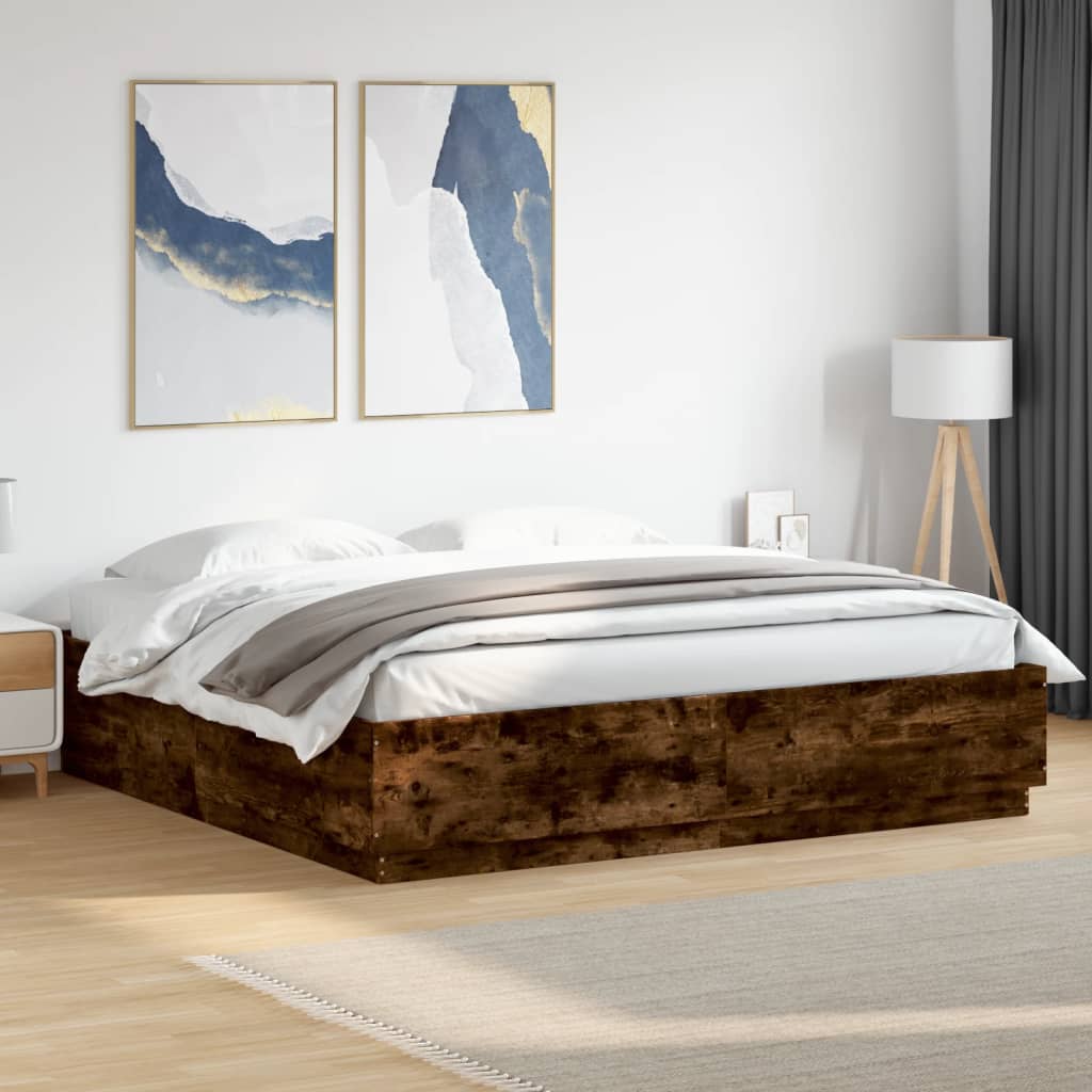 Bedframe met LED-verlichting gerookt eikenkleurig 200x200 cm is nu te koop bij PeponiXL, paradijselijk wonen!