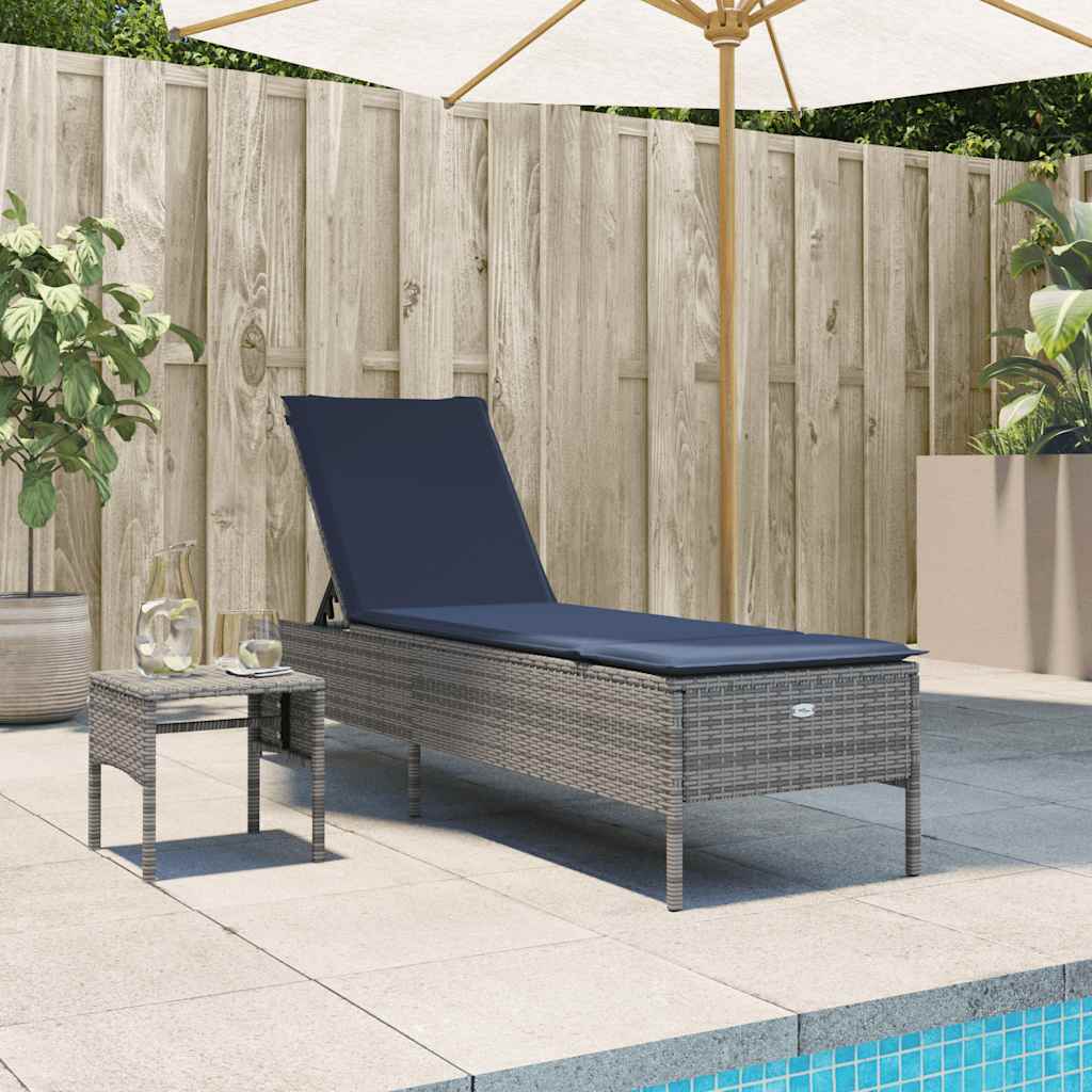 Ligstoel met tafel en kussen, grijs polyrotan is nu te koop bij PeponiXL, paradijselijk wonen!