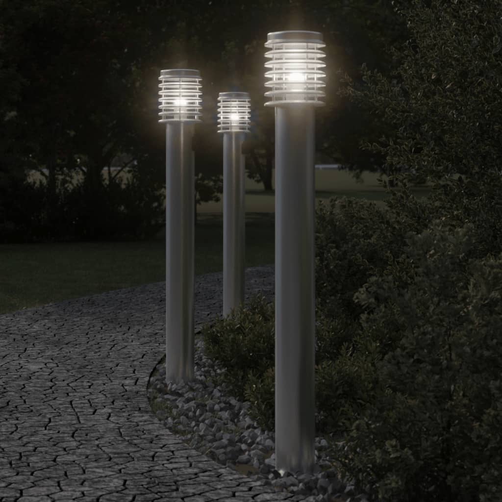 Buitenvloerlamp met stopcontact 110 cm roestvrijstaal zilver is nu te koop bij PeponiXL, paradijselijk wonen!